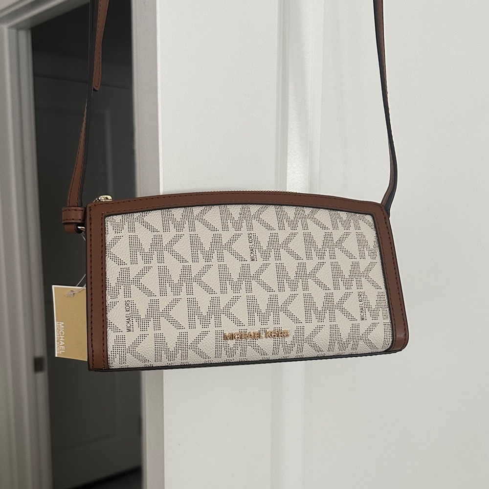 Michael Kors Jet Set Crossbody Bag NWT